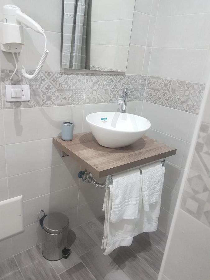 Hotel Casa Napul'è à Naples Extérieur photo