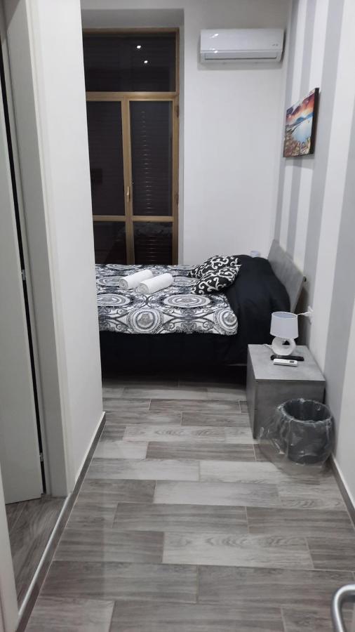 Hotel Casa Napul'è à Naples Extérieur photo