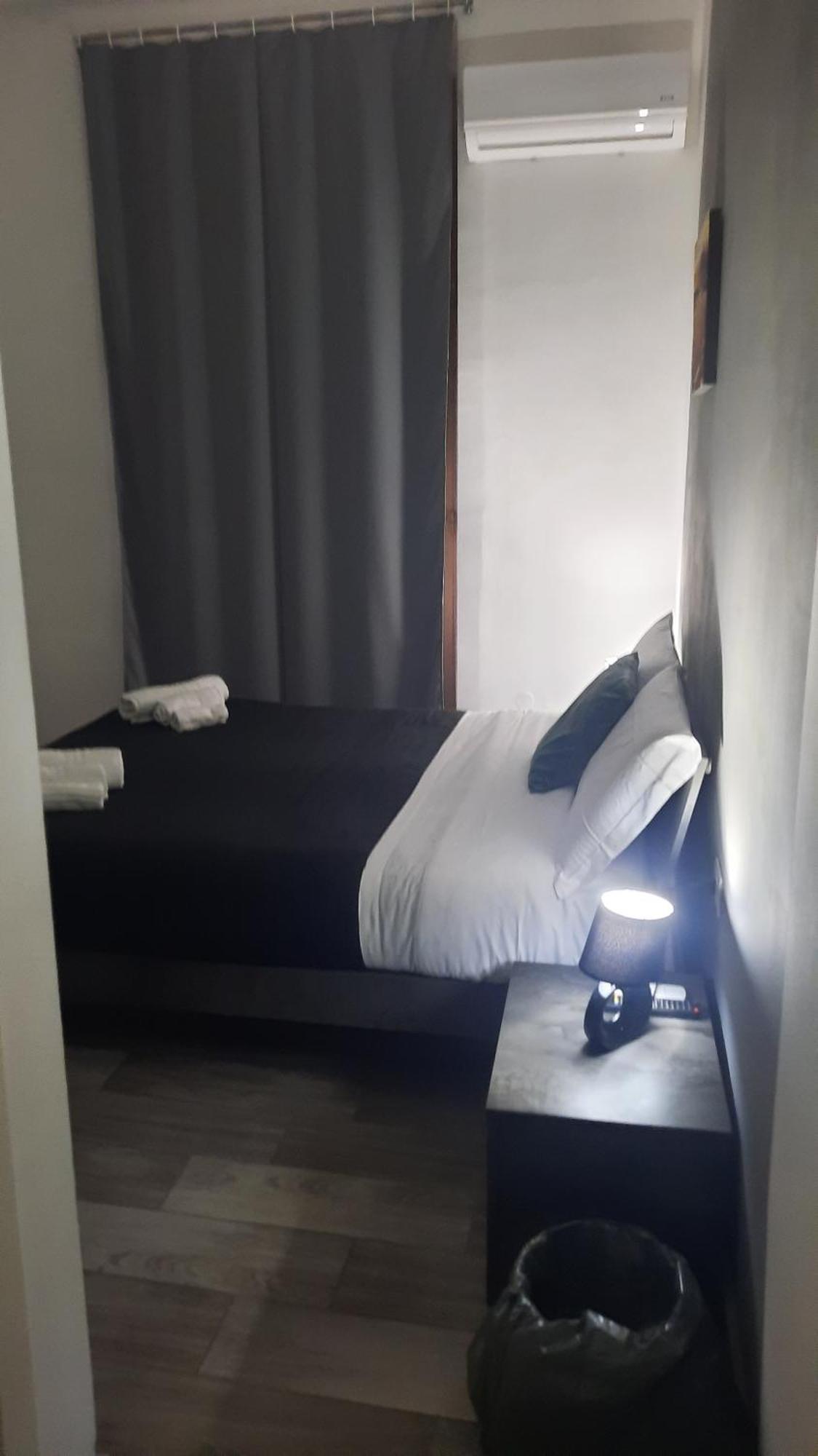 Hotel Casa Napul'è à Naples Extérieur photo